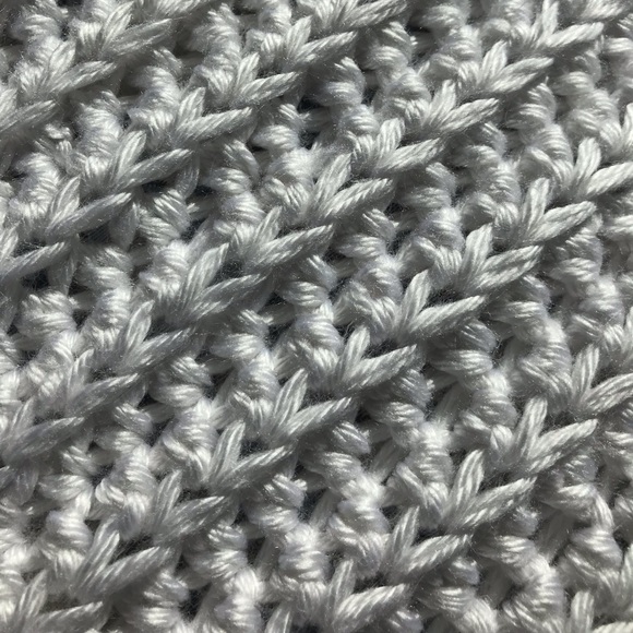 Throw. NWOT. - Picture 9 of 13